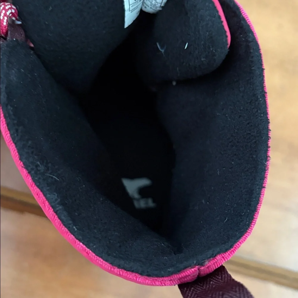 Sorel Whitney ll Quilted Snow Boots Size 4